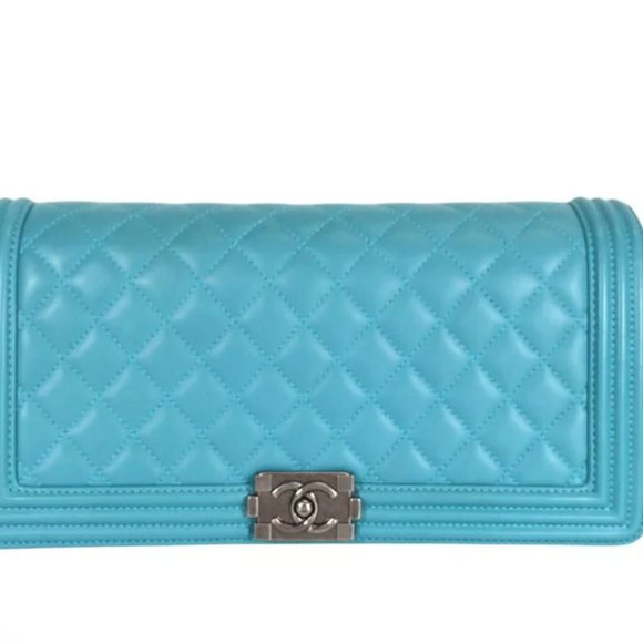 Chanel Boy Clutch - Picture 1 of 4